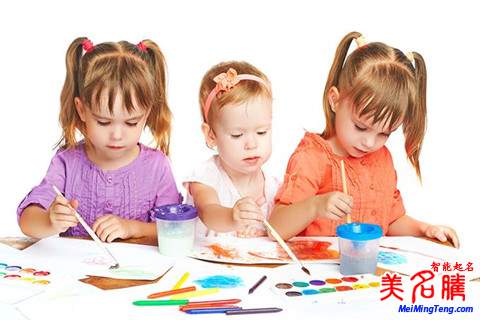 談?wù)剬殞毱鹈睦戏椒ê托侣窂? /></a>今天我們來談?wù)剬殞毱鹈睦戏椒ê托侣窂健F鹈缫肥鏊臍v史,可能已不能追到最初的來源了。中華文化博大精深,就寶寶起名這個“小事”來說,也有自己的文化了。說起寶寶起名,很多人都可能眉飛色舞,道理很多。...</div>
<span id="ctl00_ContentPlaceHolder1_subjectList_dgNews_ctl03_Label1" style="color:Green;font-size:10pt;">2017/6/4 13:57:38</span>
<div style="height:5px; font-size:5px"> </div>
<hr width="99%" style="text-align:center; border-style:dotted; border-width:0px; height:1px;" />
<div style="height:5px; font-size:5px"> </div>
</div>
</td>
</tr><tr style="border-width:0px;">
<td valign="top">
<div style="padding-left:3px; padding-right:3px;line-height:180%">
<h3 style="padding:0px;margin:0px;display:inline;"><a id="ctl00_ContentPlaceHolder1_subjectList_dgNews_ctl04_HyperLink1" class="headline" href="/subject/qimingdaquan/s.aspx?newsid=6705" target="_blank">寶寶起名評價方略</a></h3>
<span style="color:Red;font-size:8pt;"></span>
<br />
<div style="padding-top:1px; width:95%; padding-left:8px; line-height:180%;color:#2f2f2f;font-size:14px;" ><a href=